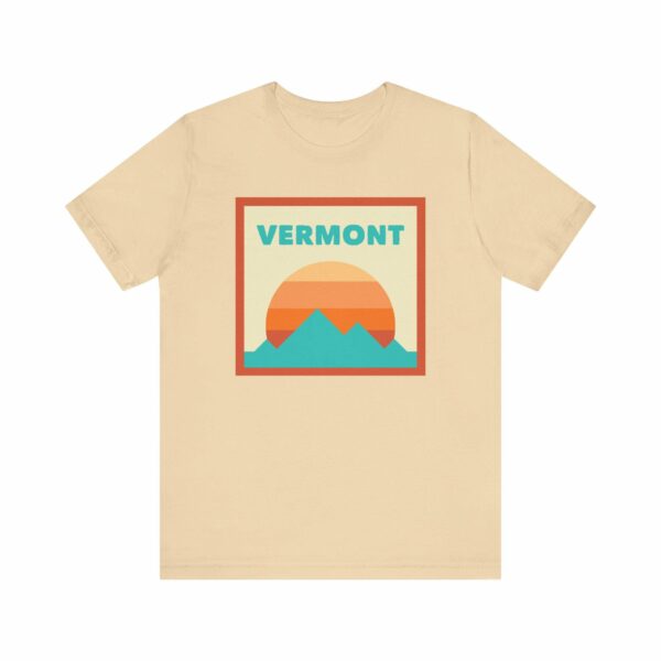 Retro Vermont T-Shirt, Mountain Sun Tee, Unisex Graphic Shirt, Vintage Vermont Top, Outdoor Adventure Clothing